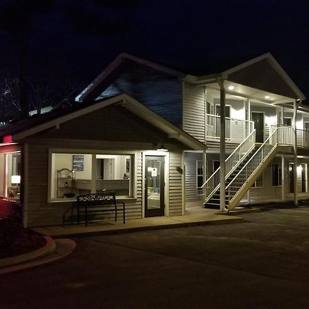 Brio Beach Inn Traverse City Dış mekan fotoğraf