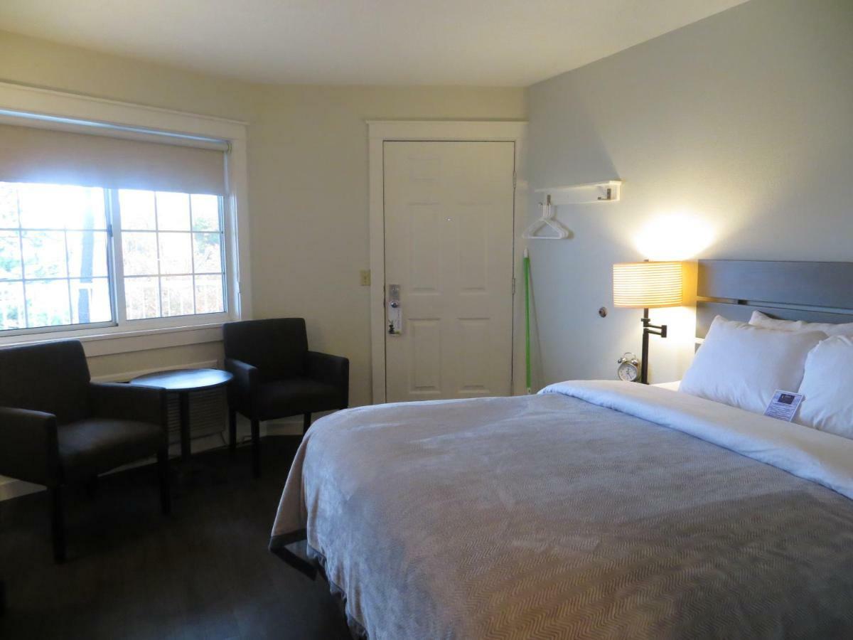 Brio Beach Inn Traverse City Dış mekan fotoğraf